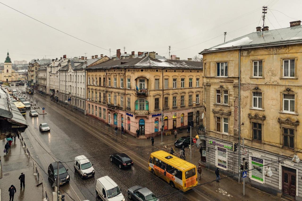 Mini Hotel Barvy Lvova On Horodotska St. Екстериор снимка