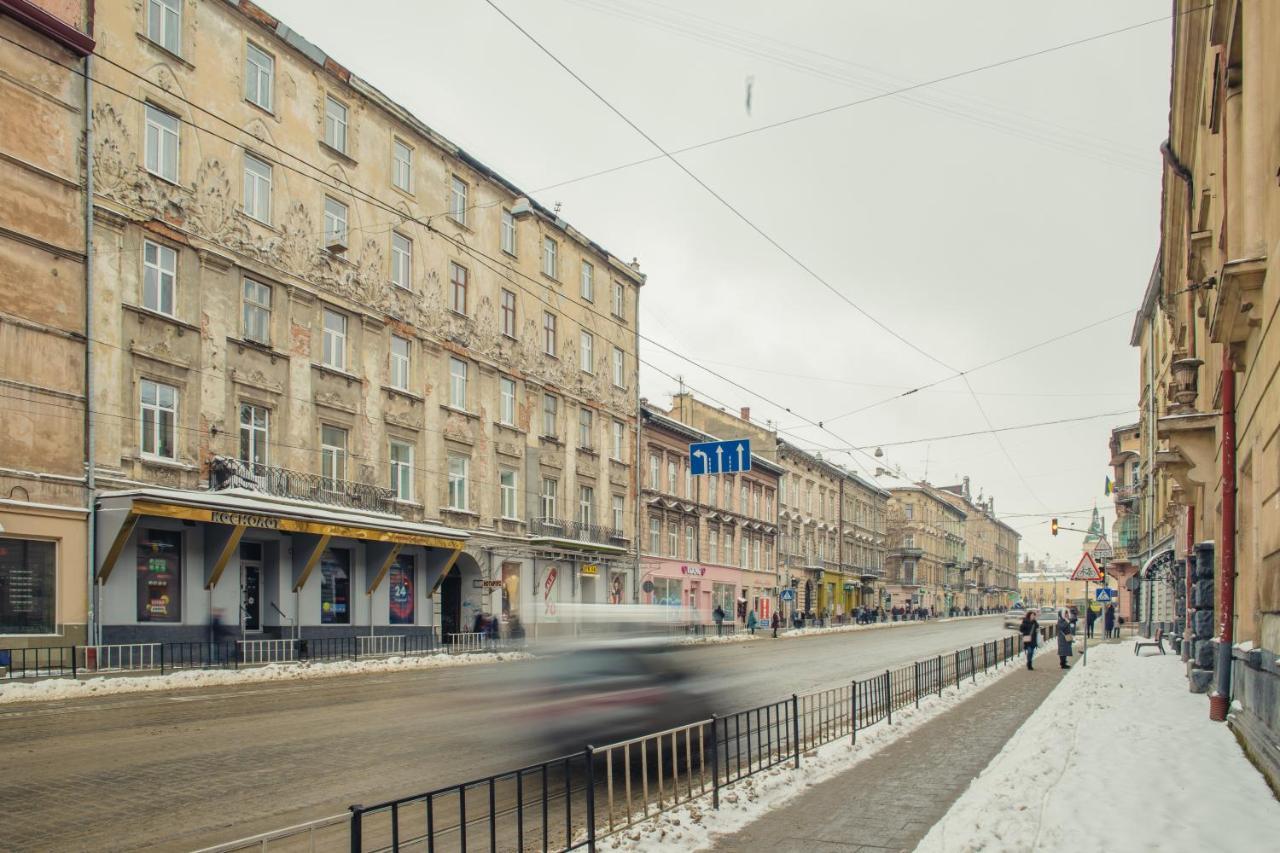 Mini Hotel Barvy Lvova On Horodotska St. Екстериор снимка